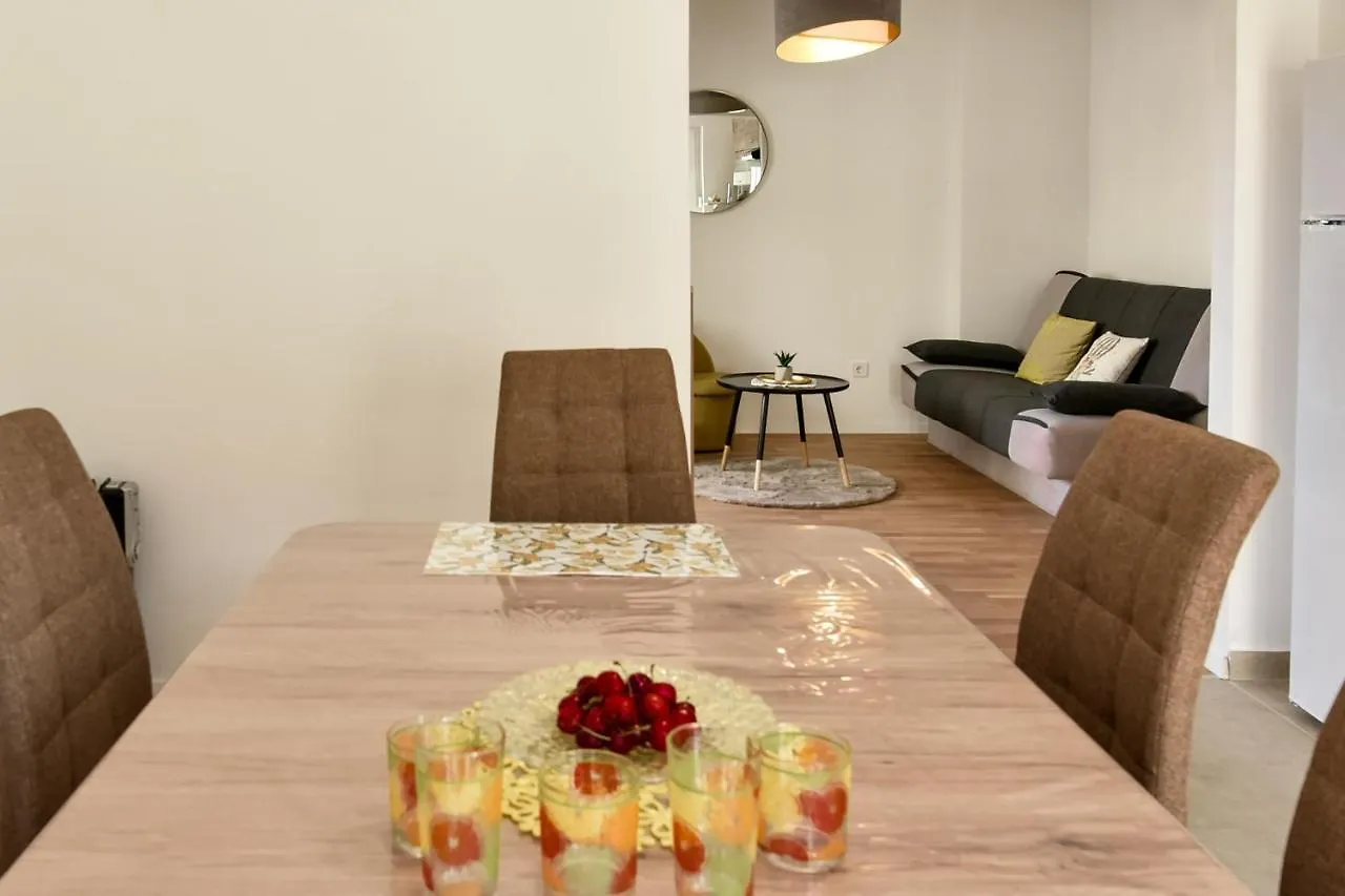 New Luxury 3 Bedroom 4 Air Conditioners Zadar