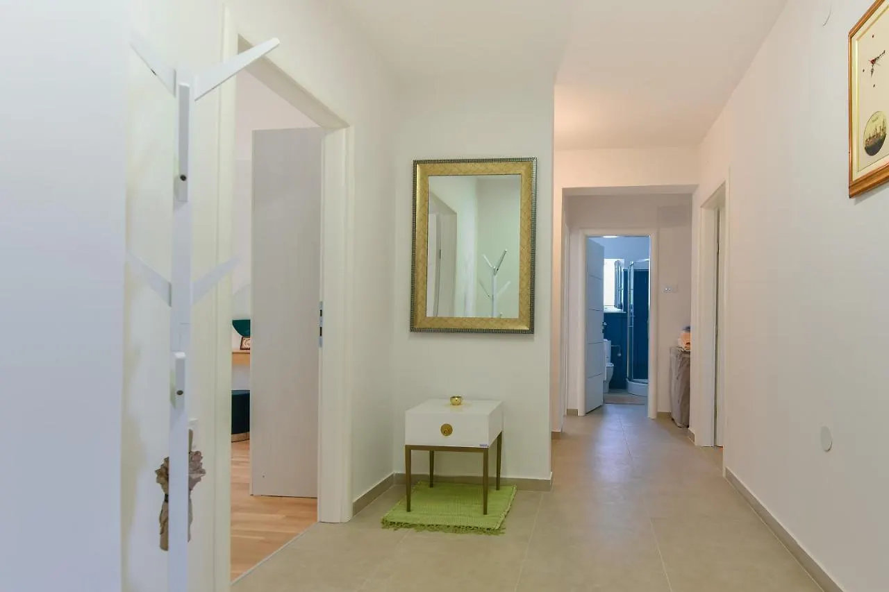 New Luxury 3 Bedroom 4 Air Conditioners Zadar 0*,